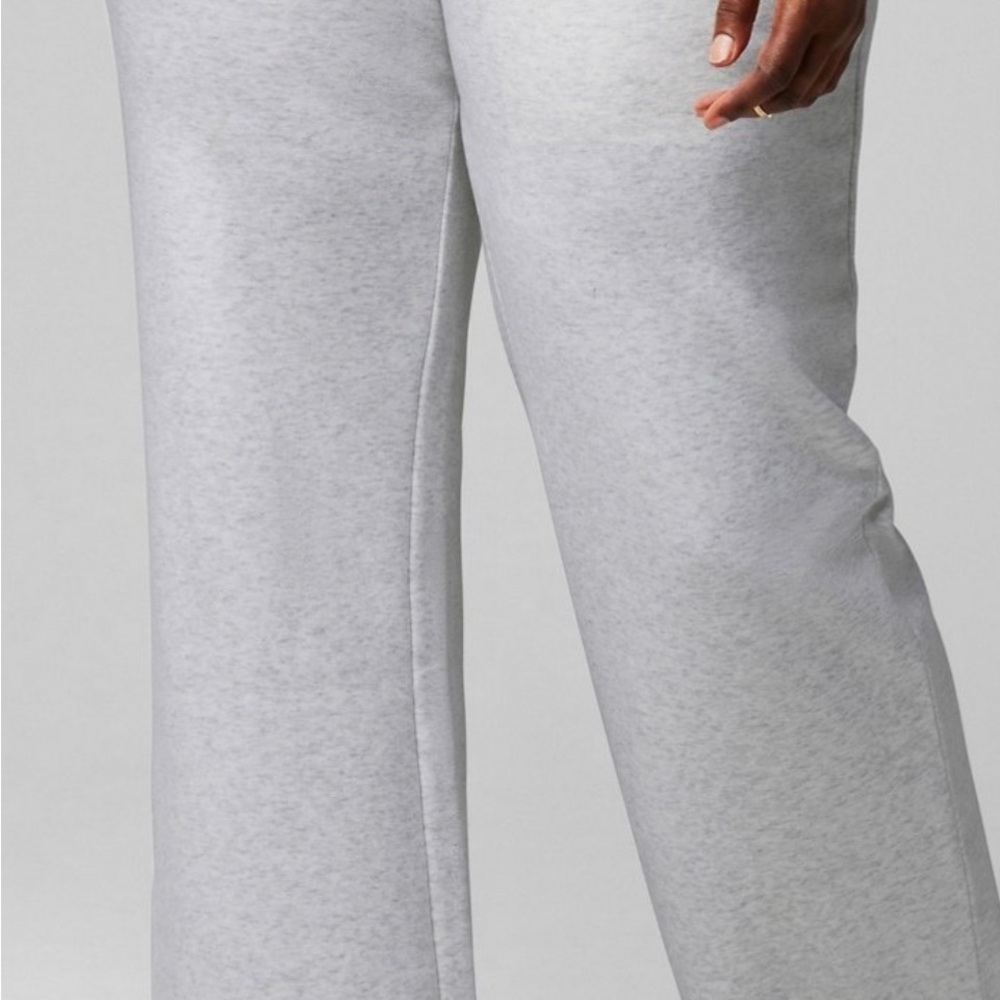 Fabletics NWT Eco Style Cozy Fleece Wide Leg Sweatpants Soft Grey Heather